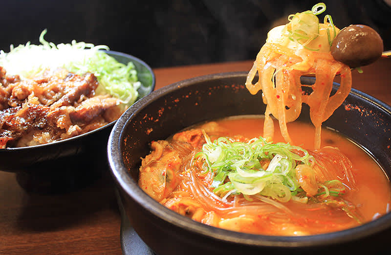 カルビ丼とスン豆腐専門店「韓丼」に冬限定「広島 牡蠣スン豆腐」が登場！ 美と健康を両立させるう…