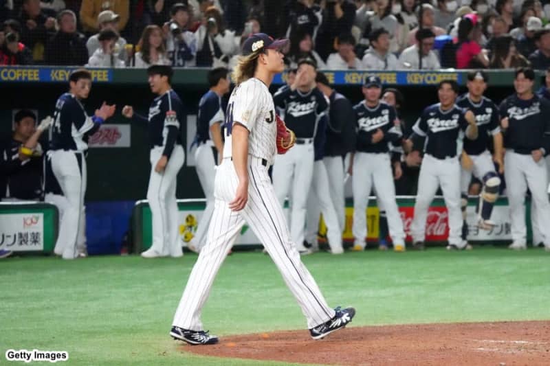 Samurai Japan's Imai leaves the game after giving up two runs in the 4th inning. In the 2rd inning, a lead-off walk leads to a pinch and allows the lead.