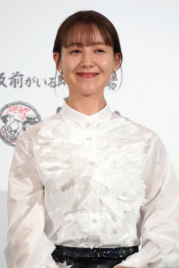 Is it okay if I show you that...! ?Rena Triendl leaves fans in agony when she unexpectedly wears a nose plug, ``She's cute no matter what'' ``...