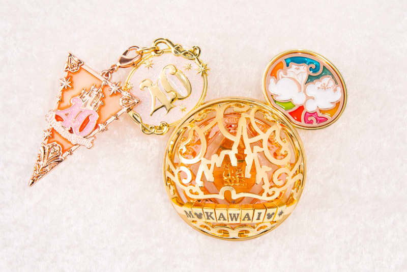 Tokyo Disney Resort 40th Anniversary Grand Finale exclusive “Moments-Go-Round Charm” is...