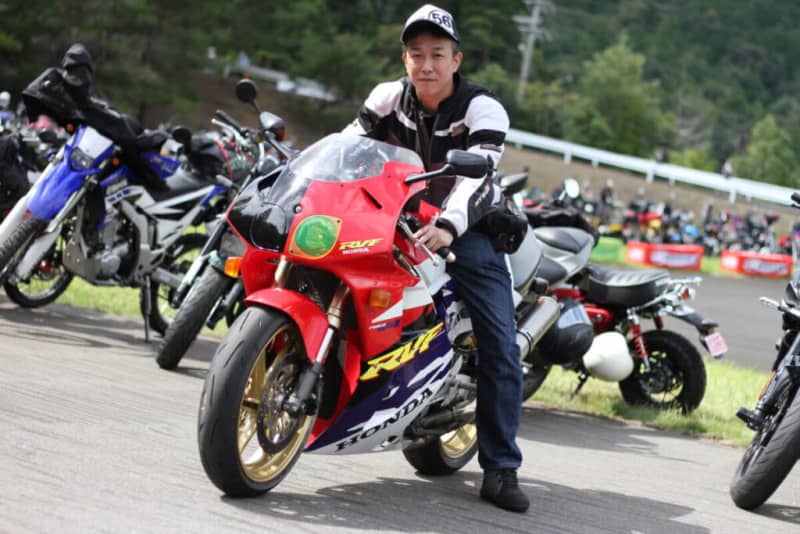 ミドルクラスの域を超えた高性能400　RVF400【みんなのバイク】
