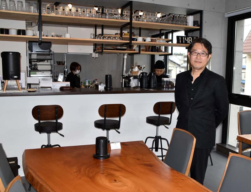 海まで200メートル　三浦海岸駅近くにコワーキングカフェがオープン　コーヒー付きで1時間550円から