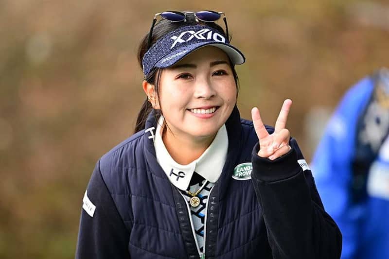 女子ゴルフ青木瀬令奈、カジュアルコーデで集結した祝勝会にファン歓喜「最高の三人」「ド眼福」