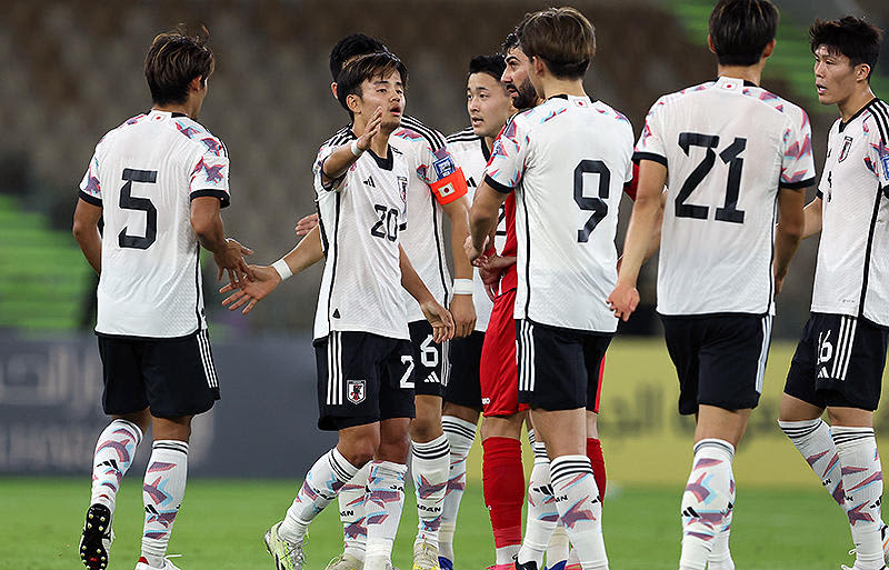 The Japanese national team won their second consecutive match 2-5, tying the record for eight consecutive wins!Sugawara & Hosoya score their first goal at Kubo Takefusa Golasso...