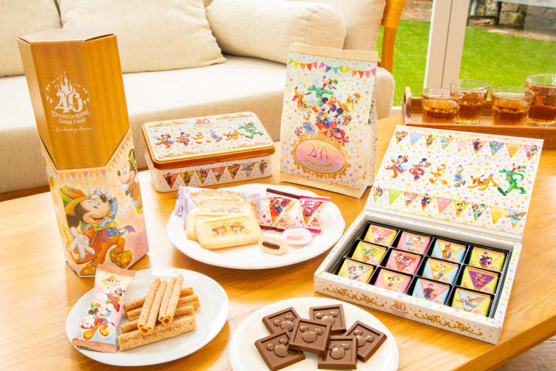 Tokyo Disney Resort's 40th anniversary grand finale designed sweets are now available!To munch away...