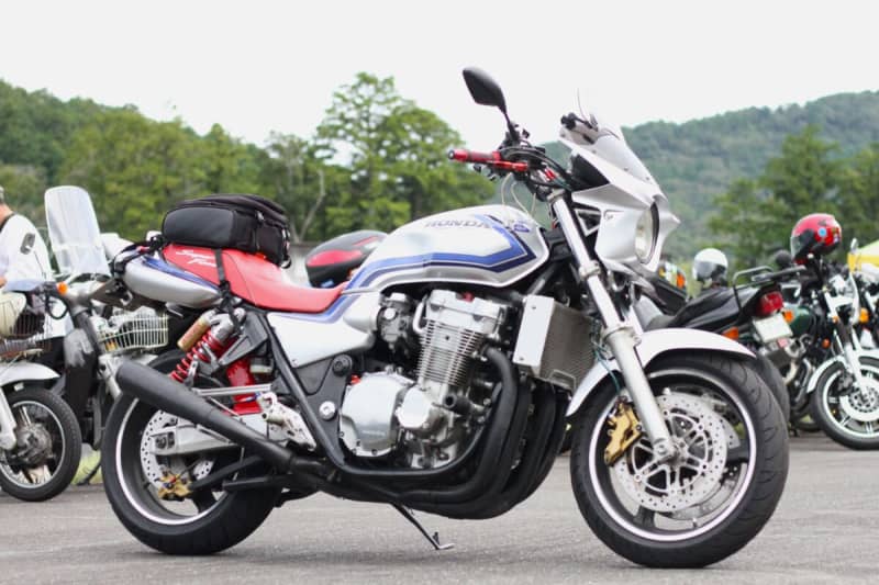 CB-SFシリーズ最高峰のリッターネイキッド　CB1300SF【みんなのバイク】