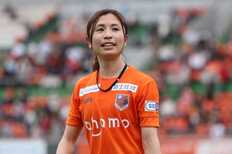 Aya Samejima said it was a "hugely happy day" watching the WE League. Fans were happy to see legends like Homare Sawa gathered together. "It was gorgeous."