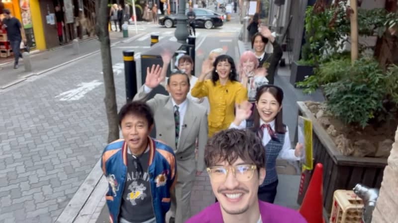 SixTONES Itsuki Tanaka & Jesse participate in the program's first location project with AKB48 Hitomi Honda and others in "Wolf Boy"