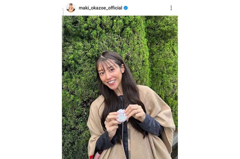 Maki Okazoe announces her first pregnancy. Her mother's sudden death, miscarriage, separation from her beloved dog... Cheers to her for overcoming the pain.