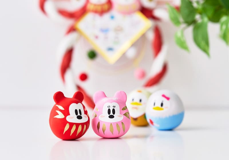 Shirakawa Daruma, a lucky charm, is now available at the Disney Store!A slightly colorful handmade daruma doll for the New Year...