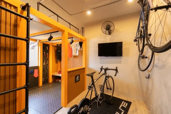 自転車専門店「カミハギサイクル」と制作したロードバイク好きのための賃貸住宅「自転車と暮らすガレ…