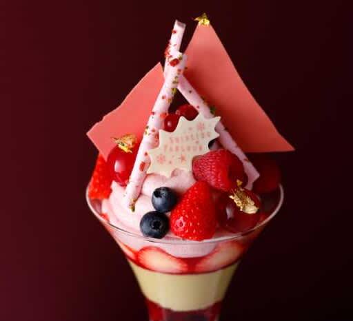 Shiseido Parlor Ginza main store Salon de Café will be offering winter desserts only in December!