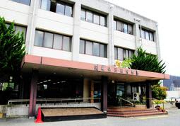 An office worker arrested on suspicion of pushing down a female acquaintance and stealing her smartphone. Is he angry because he tried to take pictures during an argument? Hyogo Mita Police Station