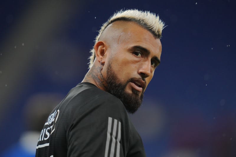 Will Boca make a move to sign Vidal?Vice President Riquelme calls and maintains contact?