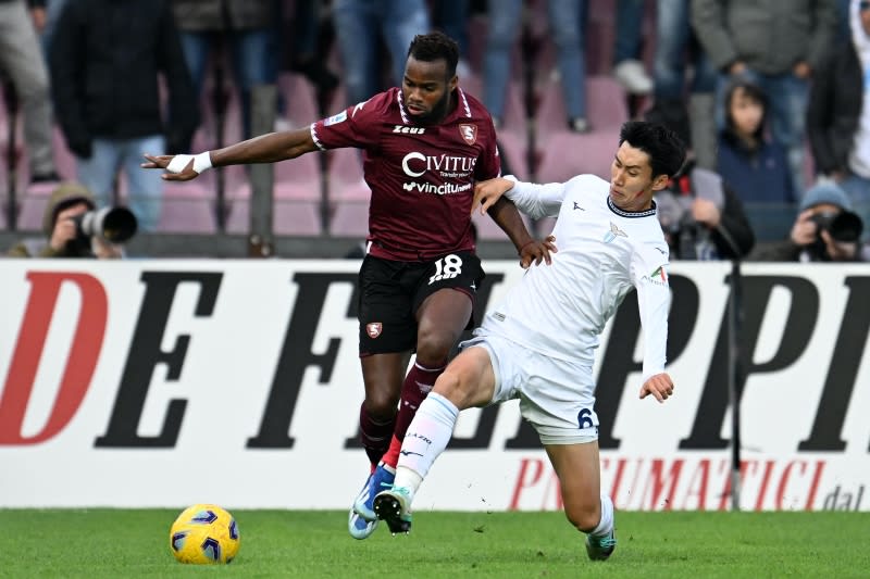 Daichi Kamata starts for the first time in nine games, but Lazio loses from come-from-behind and remains winless in three games... Salernitana scores first win of the season