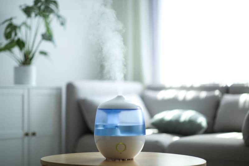 It gets dry in winter, so a humidifier is essential! How much will the electricity bill cost if it runs for 8 hours at the same time as "heating"?