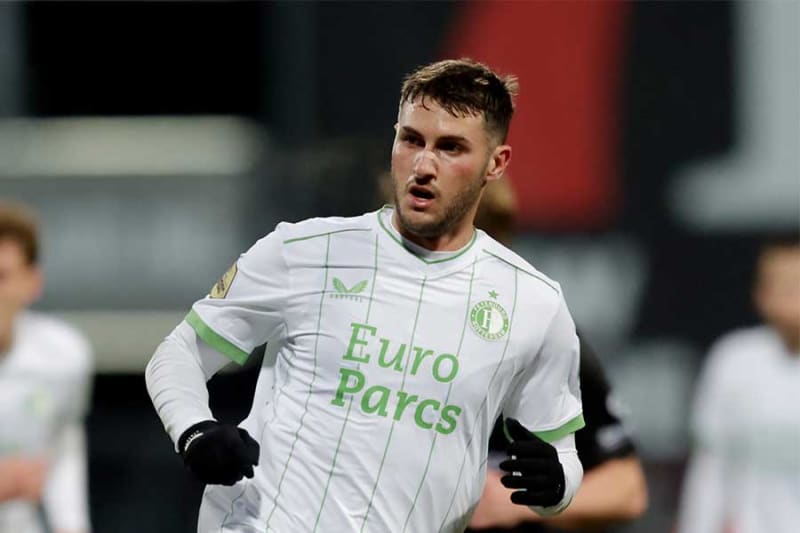 ``I can't believe it.'' Kiyo Ueda's rival forward was shocked overseas with his shocking mistake in shooting, even though the goal was empty. ``Panenka?''