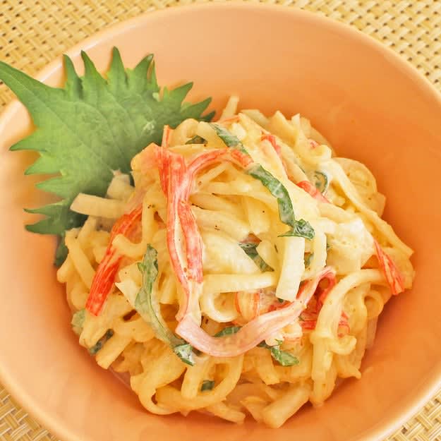[If you have radish and crab sticks, make this] It's already a main dish! ?The radish disappears quickly!Rich and delicious salad recipe