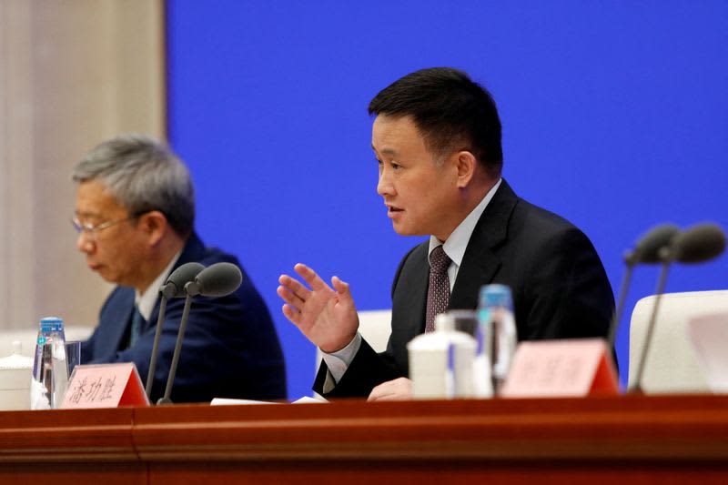 中国人民銀総裁、金融緩和の継続表明　インフレ率は上昇見込む