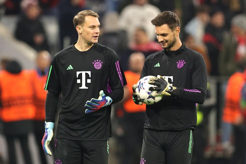 Bayern announces contract extensions with defenders Neuer and Ulreich at the same time!