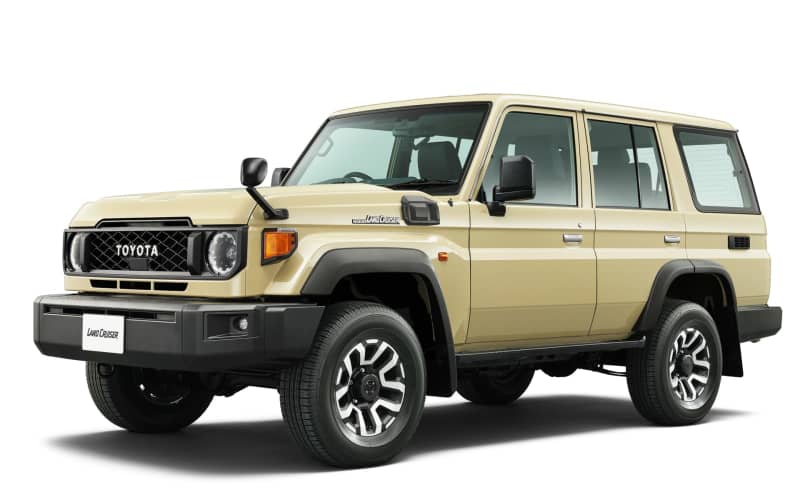 Toyota re-introduces the Land Cruiser “70″ in Japan, priced at 480 million yen, only in AX grade with 3 number registration