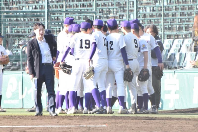 [High School Baseball] [Photo included] “Tenri High School alumnus” representing Nara Prefecture appeared on the Koshien stage with a smile [Regaining that summer...