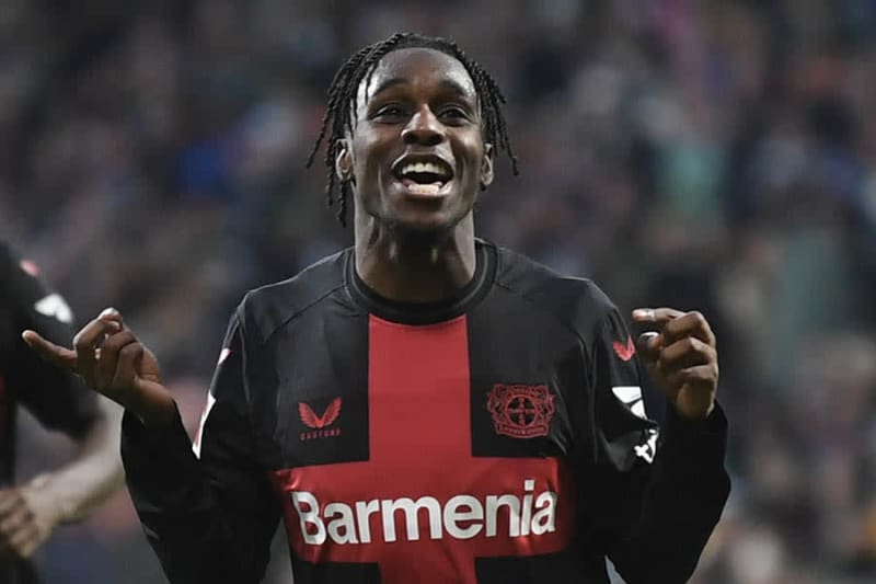 Arsenal right-back ``new target'' emerges, Tomiyasu, White and others are available...English points out ``adding attacking options''
