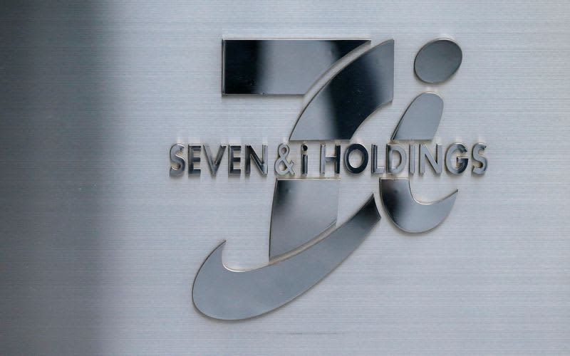 Seven & i will buy back its own shares for 1100 billion yen and also carry out a stock split into 1 shares.