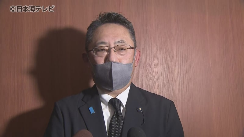 ゴルフ会費横領などの問題で松田正県議が謝罪　非公開で行われた県議会の政治倫理審…