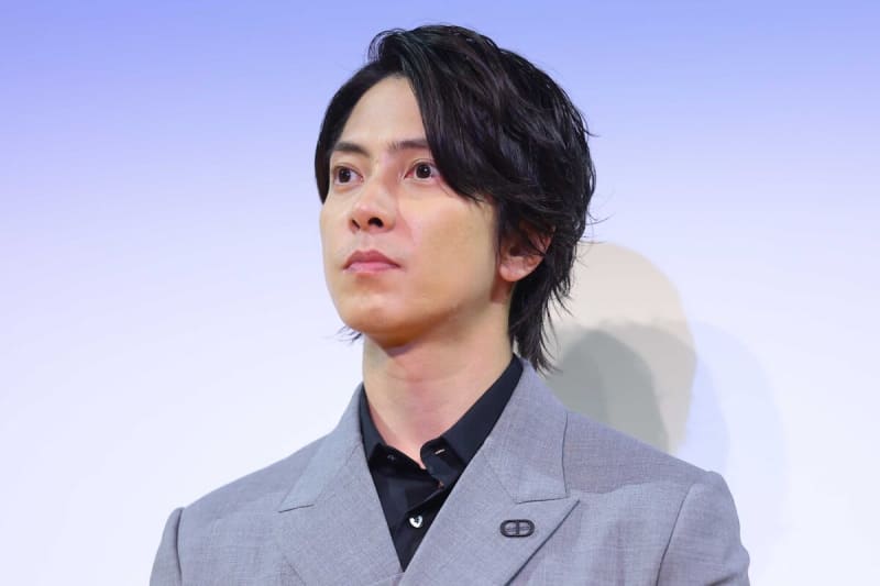 Tomohisa Yamashita travels on a train without a mask. Surprised voice after video release: ``I can definitely tell it's YamaP.''