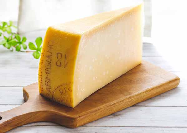 「パルメザンチーズ」高齢者の骨粗しょう症予防におすすめ【時間栄養学と旬の食材】