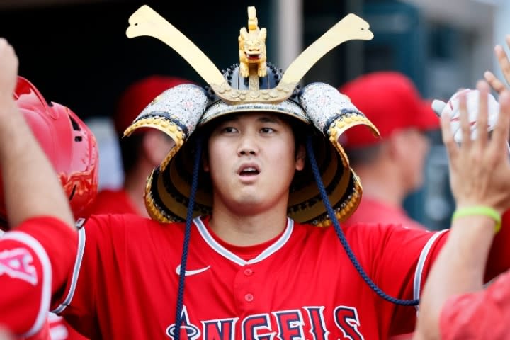 A Spanish newspaper features an unusual feature on Shohei Otani's MVP season!Admiring his natural talent: ``This is Ohtani's world, and we...