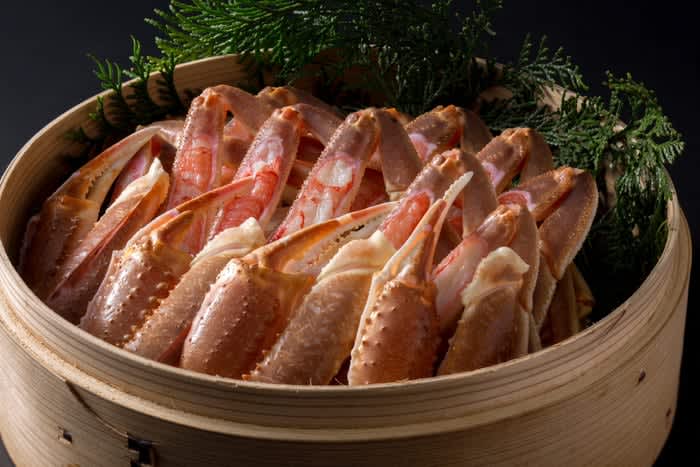 [Yuhigaura Onsen Ryokan] Selected snow crab products made by Kashoen's head chef will be exhibited at the Kyotango City Hometown Tax…