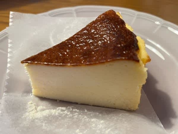 [Oizumi Gakuen] Enjoy rich sweets at Kina, a cheese sweets specialty store