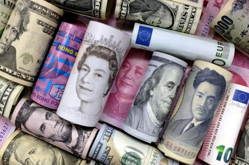 NY foreign exchange market = dollar falls, Fed chair cautious about further interest rate hikes
