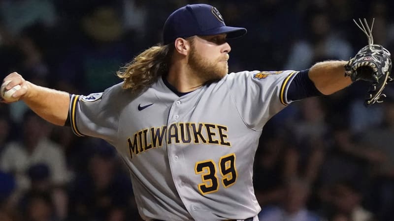 Padres lacking starters, interested in Brewers' Corbin Burnes