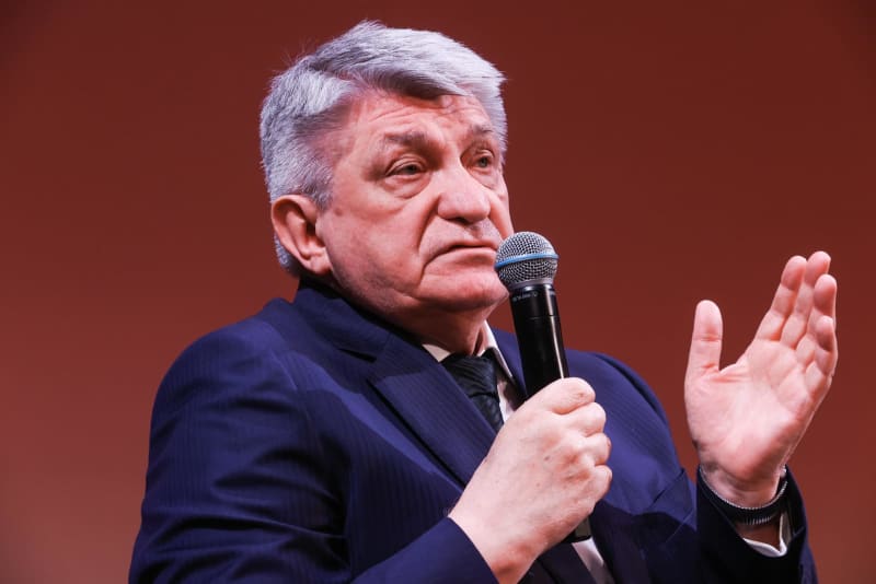 Film depicting dictators banned in Russia for director Sokurov's ``Like the Soviet Union''