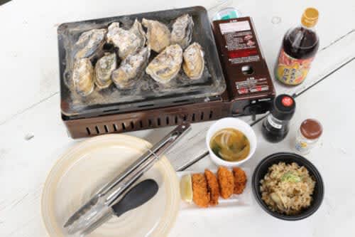 ``All-you-can-eat oysters'' for 90 minutes at the outside stall of ``Awajishima Tacoste''