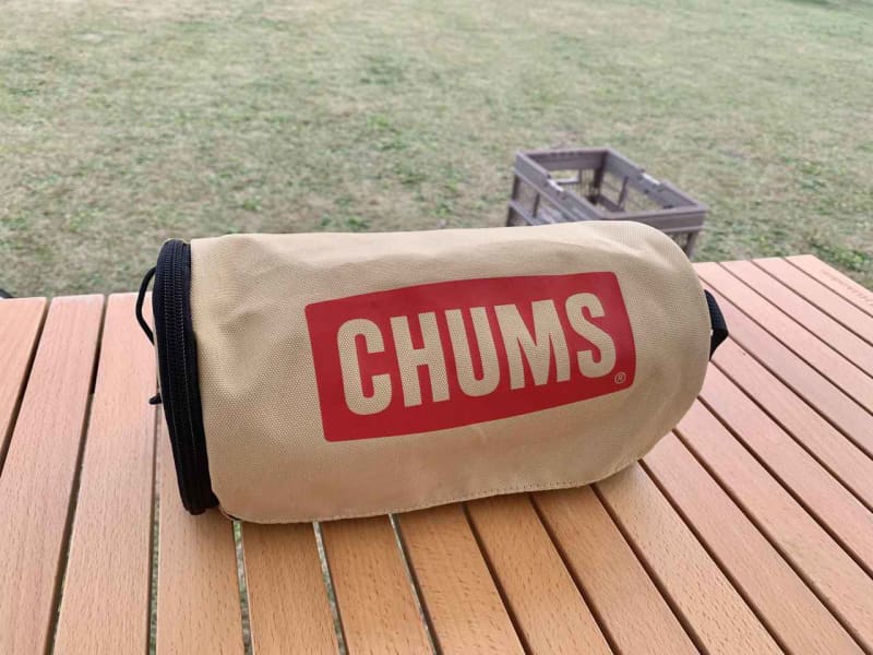 Unexpected 4WAY!Make your campsite stylish and convenient with the Chums Logo Kitchen Paper Holder...