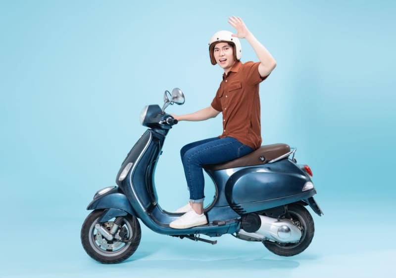 How much would it cost to get gas if I commuted 20km one way to school every day on a moped?
