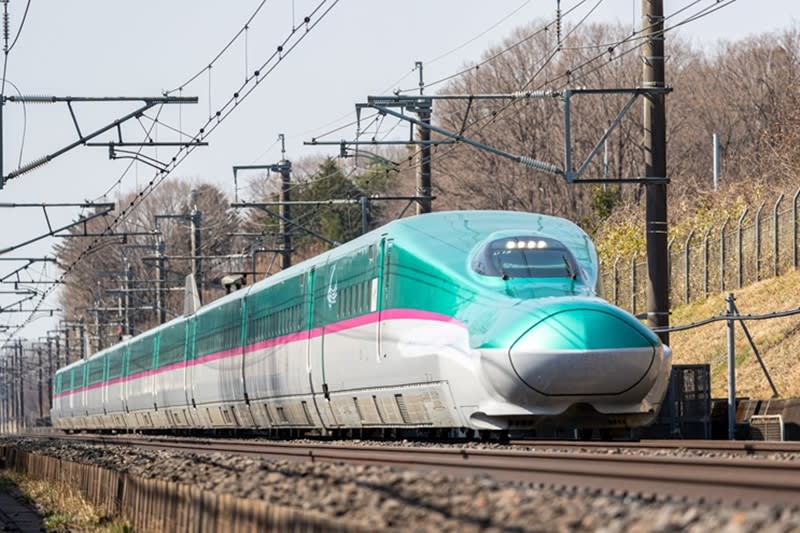 平日限定、1万円でJR東の新幹線や特急列車の普通車自由席が乗り放題！一部三セクもOKな早割パス…