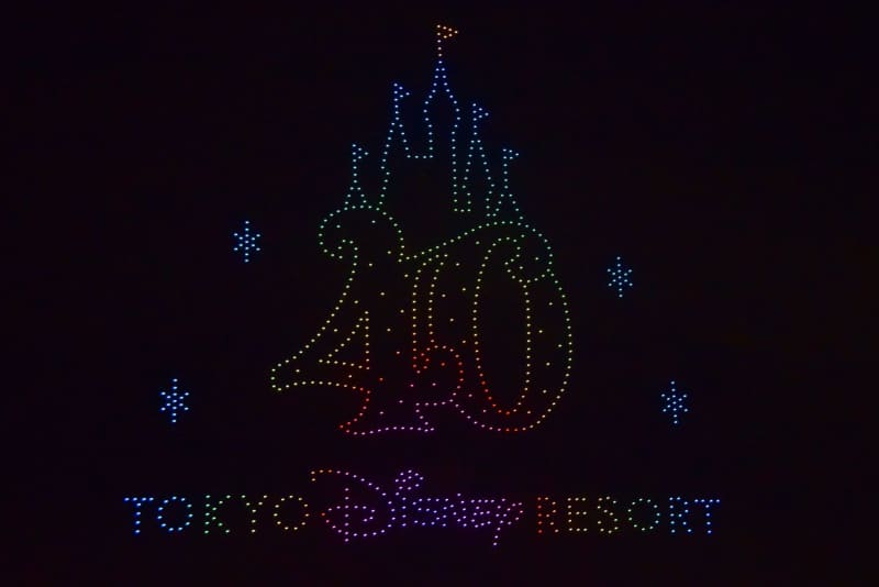 東京ディズニーリゾート、40周年スペシャルドローンショーのフィナーレをアナウンス。スペシャル動…