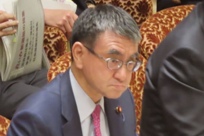 国会〝スマホ解禁〟が全く期待できないワケ　あまりに疎いベテラン議員たち