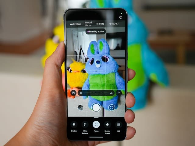 Pixel camera updated with improved night view mode and palm timer