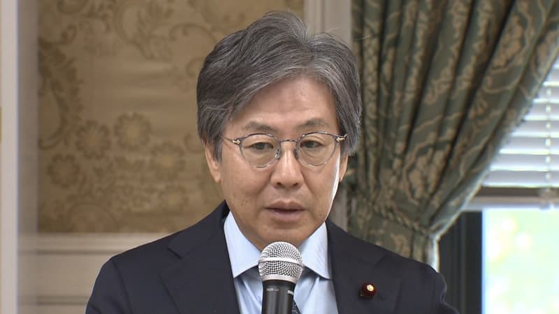 ``There are things to do before self-restraint'' ``Parties must be accountable'' Opposition parties criticize the Liberal Democratic Party all at once over factional party issue