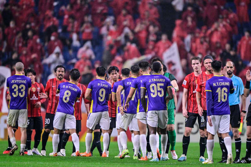 “I’m curious about the original sumo wrestler lol” Hanoi FC shows off “an inciting image using sumo” during the match against J1 Urawa!Self-deprecation...