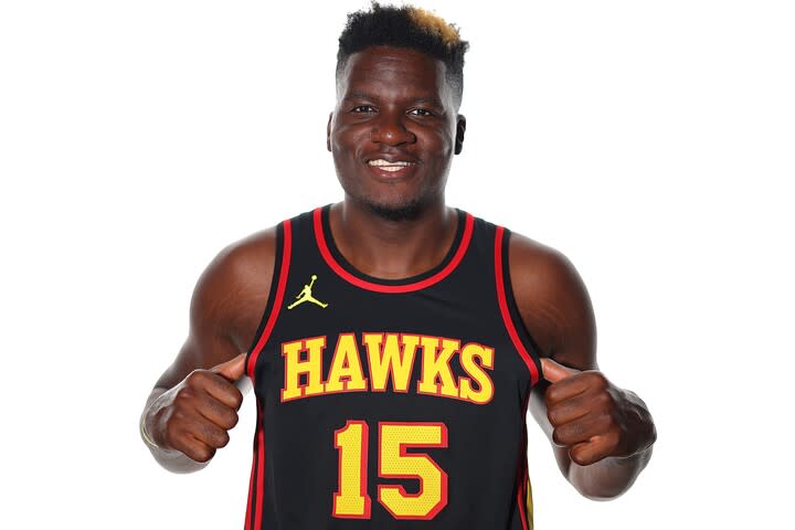 “The unsung hero” Capela talks about his pride as a 10-year warrior: “The average career of an NBA player is four years. Success...