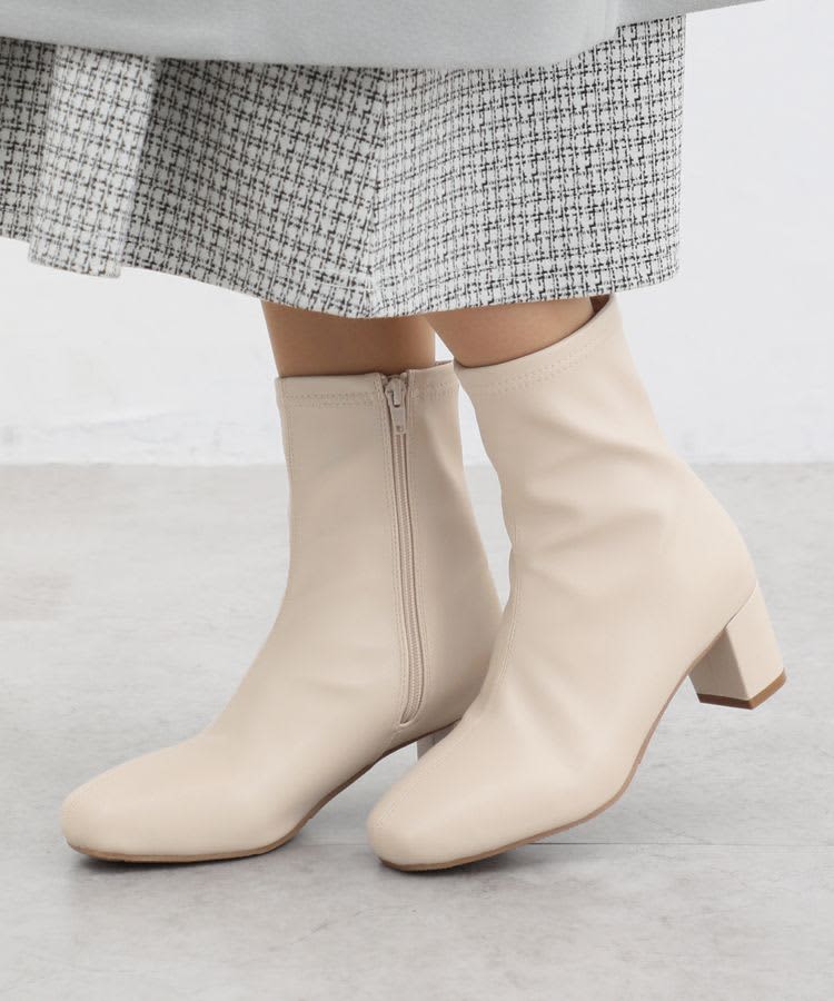 I was looking for something like this! [Honeys] Affordable yet versatile ♡ “Big winning short boots”