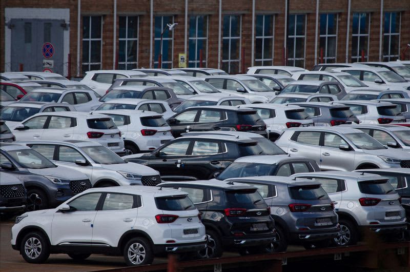 Chinese passenger car sales accelerate to +11% year-on-year in November, increasing for 25.5 consecutive months