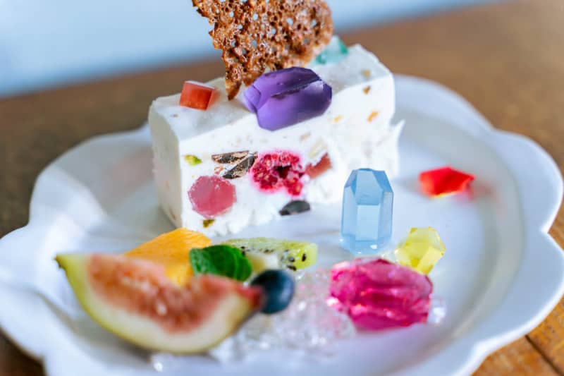 [Horie] Sweets that look like jewels! A special dessert experience at “Harape Collaboration Osaka”